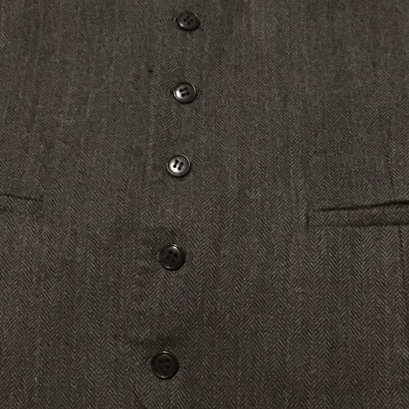 Mens vest - Picture 3 of 4